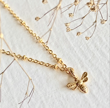Load image into Gallery viewer, Wildflowers Bee Charm Necklace
