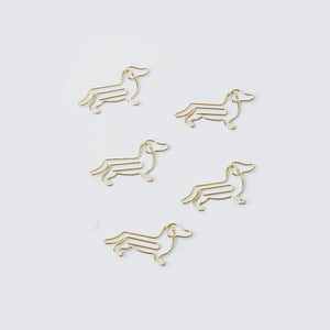 This pack of five gold coloured metal clips bring a fun and fashionable addition to your everyday paperwork.