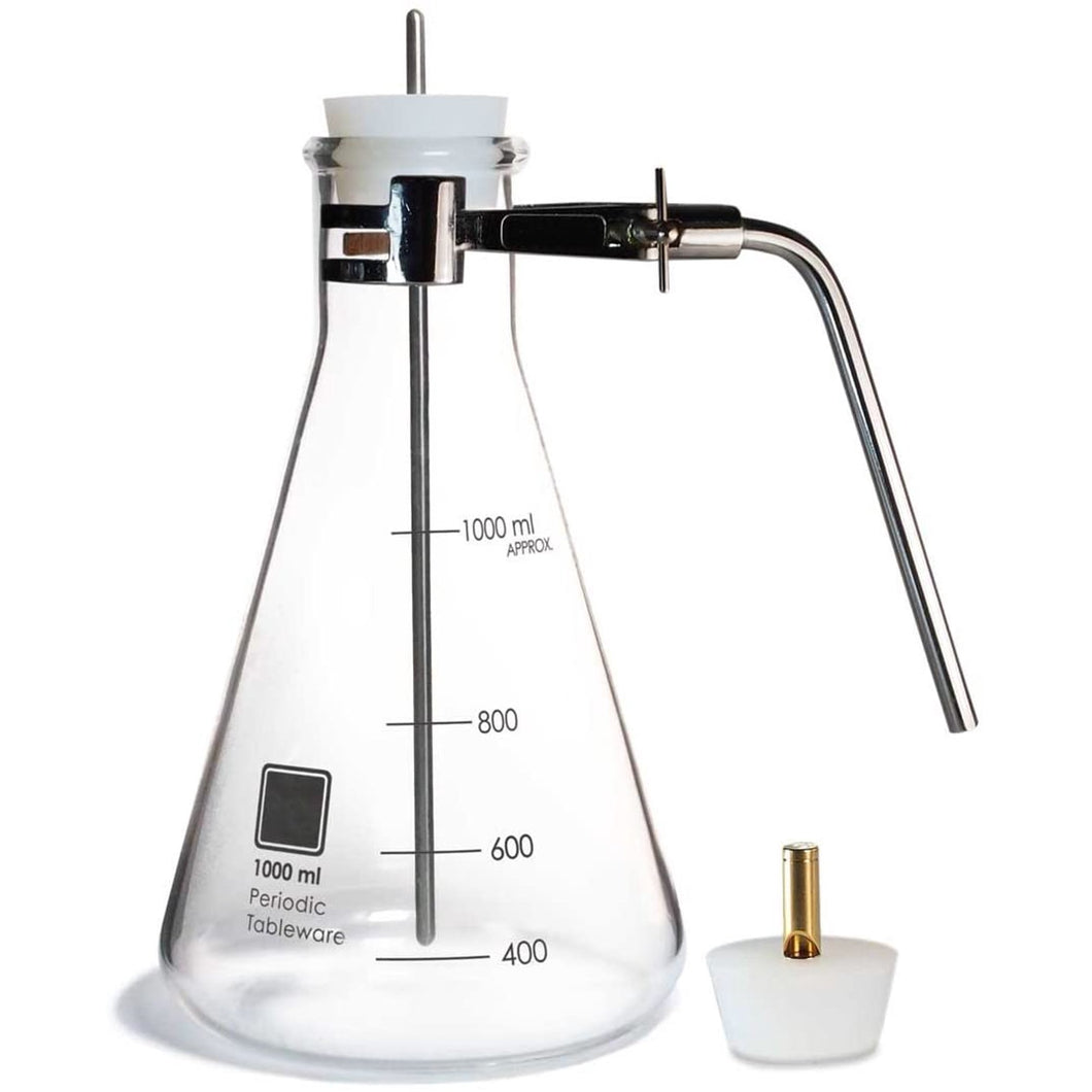  Hard science meets iconic design. The Laboratory Flask Serving Carafe/Kettle lets you store and pour your libations with scientific flair.  Made from 100% laboratory borosilicate glass certified for use on stove tops and open flame.  Also perfect for storing liqueur, making sun tea, and serving beverages of any kind.  Includes: 1000 ml Borosilicate Flask Laboratory Retort Clamp Handle Food Safe Silicone Plug Stainless Steel Stirring Rod